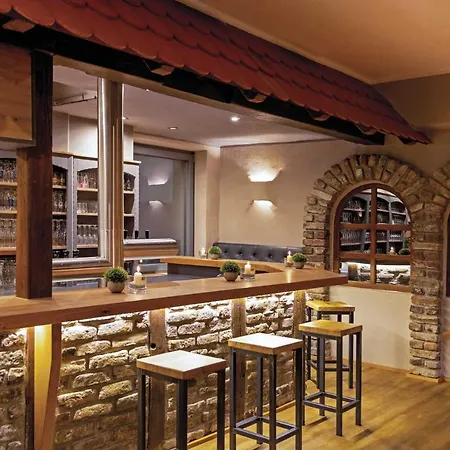 Sleep & Go Hotel