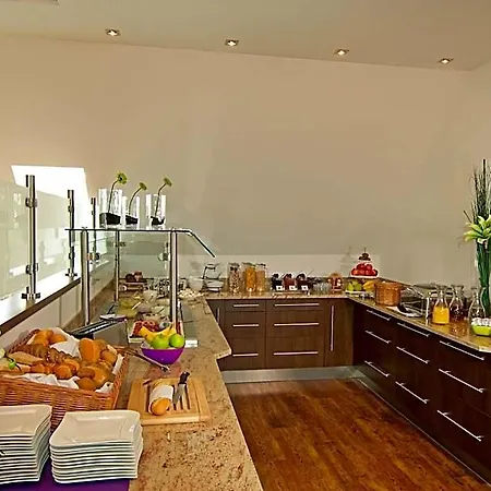 Hotel Sleep & Go 2*